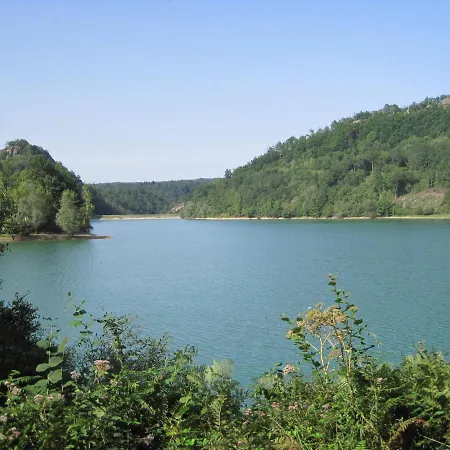 Le Pidro - A Family House With Private Stream And Woodland