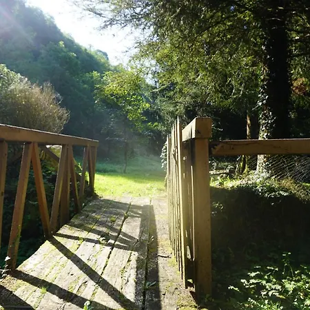 Le Pidro - A Family House With Private Stream And Woodland Feriehus *