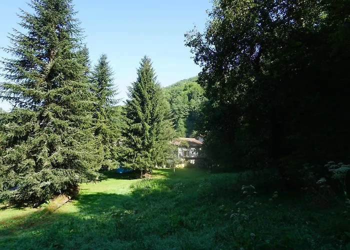 Le Pidro - A Family House With Private Stream And Woodland Casa de Férias *