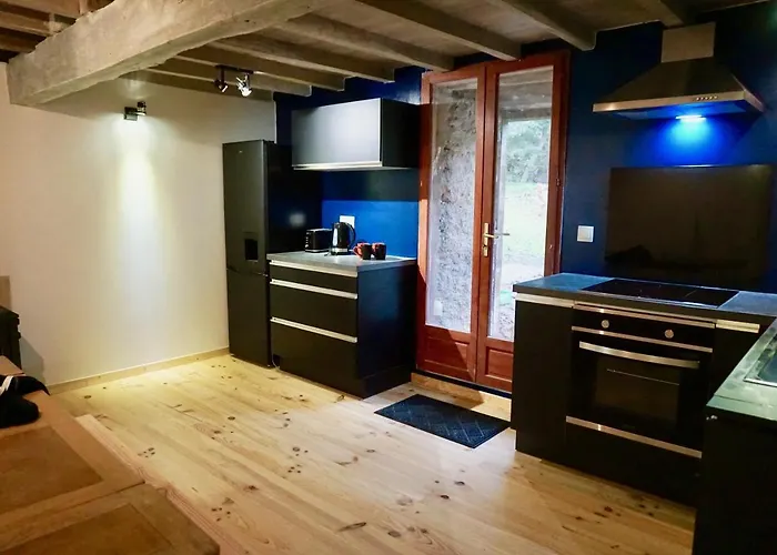 Le Pidro - A Family House With Private Stream And Woodland Casa de Férias