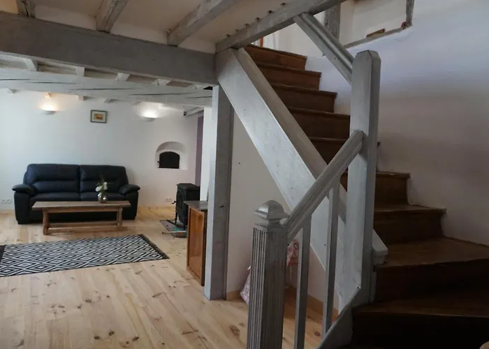 Casa de Férias Le Pidro - A Family House With Private Stream And Woodland *