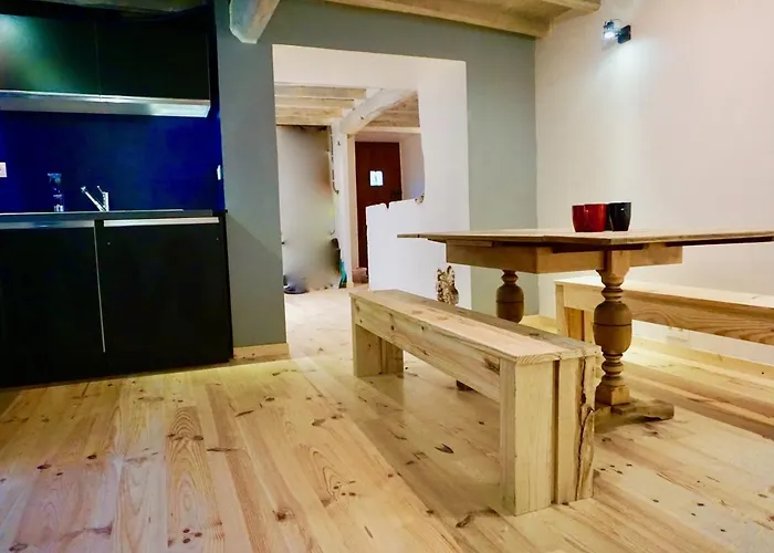 Casa de Férias Le Pidro - A Family House With Private Stream And Woodland *